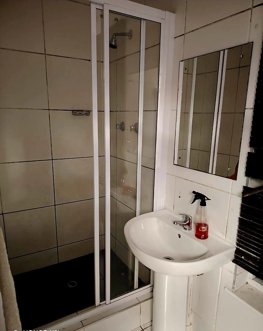 Bedroom Property for Sale in Quigney Eastern Cape